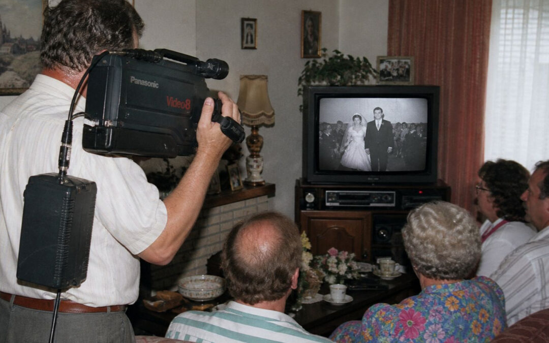 De Bruiloftsvideo: Een Weekend op de harde stoel..
